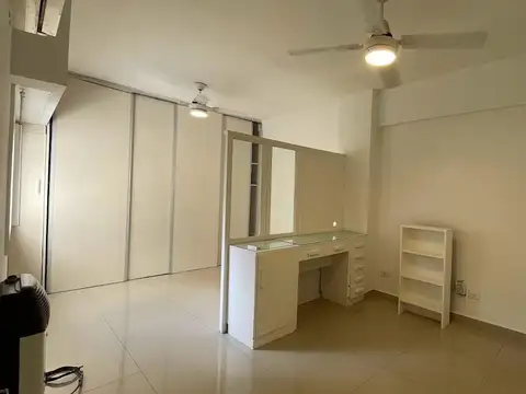 DESTACABLE RECICLADO, INMEJORABLE UBICACIÓN