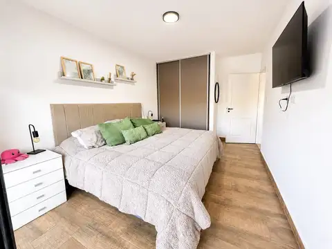 RIVADAVIA, AV. 400, Piso 1