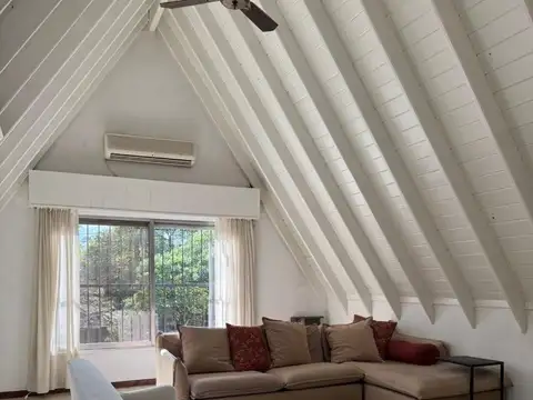 Casa 4 ambientes con 4 baños