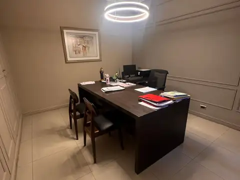 Oficina en Alquiler en Mendoza, USD 2.000