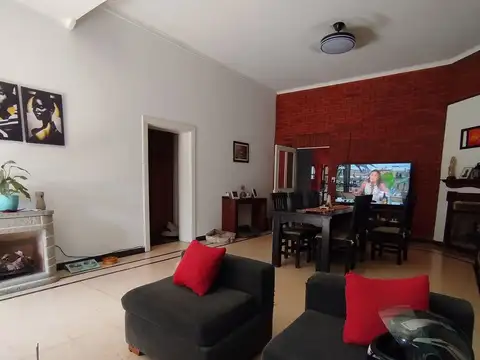 Depto Tipo Casa en Venta de 4 ambientes