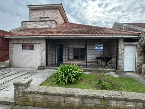 Depto Tipo Casa en Venta de 5 ambientes