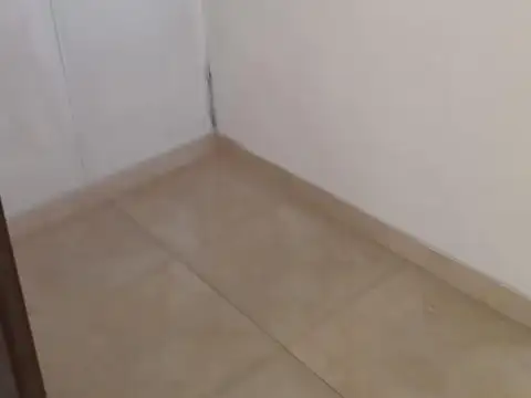 Departamento muy amplio en planta baja