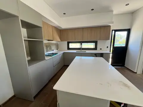 Casa en Venta al Noroeste