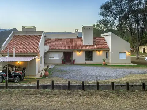 Casa en Alquiler de 3 dormitorios