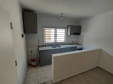 Depto Tipo Casa en Venta de 2 ambientes