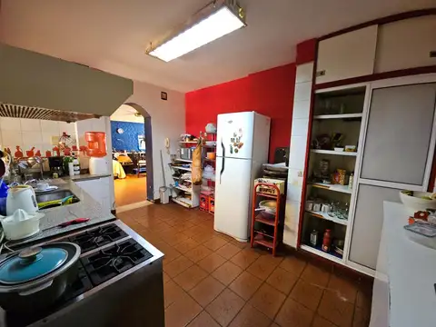 Obispo San Alberto 3400