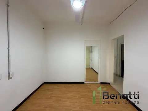 Departamento 2 1/2 a metros de Acceso Oeste. SIN EXPENSAS