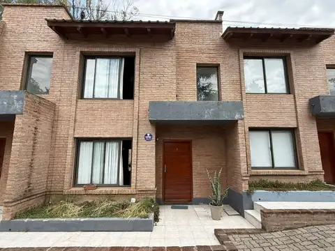 Depto Tipo Casa en Venta de 5 ambientes