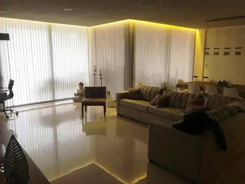 Departamento en Alquiler de 3 dormitorios