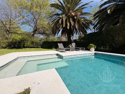 Casa en Venta en Solar Del Bosque, USD 390.000