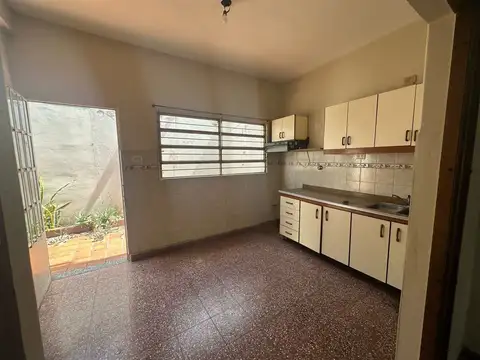 Depto Tipo Casa 3 ambientes con 1 baño
