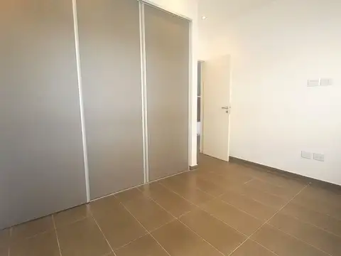 DEPARTAMENTEO 2 AMB. CONTRA FRENTE C/TERRAZA