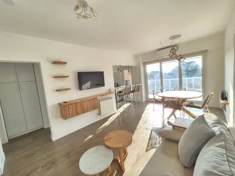 2amb con habitación en suite sobre libertador a estrenar!