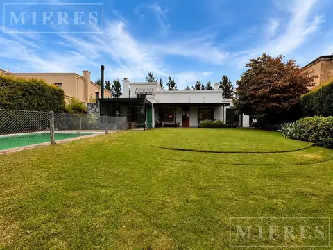 Espectacular casa en Venta en Barrio La Laguna