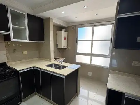 Departamento en Alquiler en Zona Centro, $ 640.000