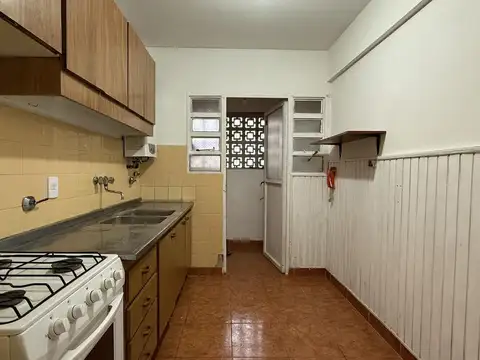 Departamento en Alquiler en Martín, $ 450.000