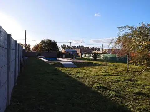 Lucio Mansilla  al 7300