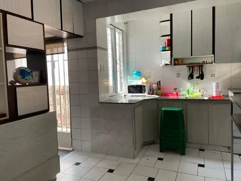 Casa 6 ambientes con 1 baño