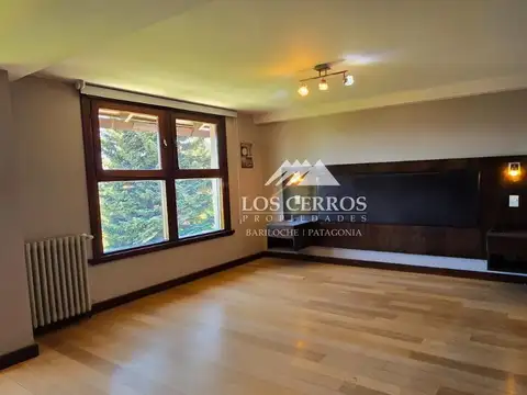 Casa 6 ambientes con 3 baños