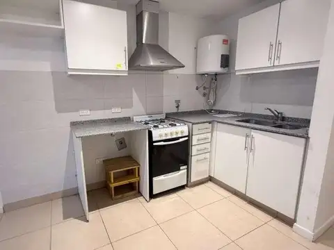 Venta Monoambiente con Balcon al frente en Caballito