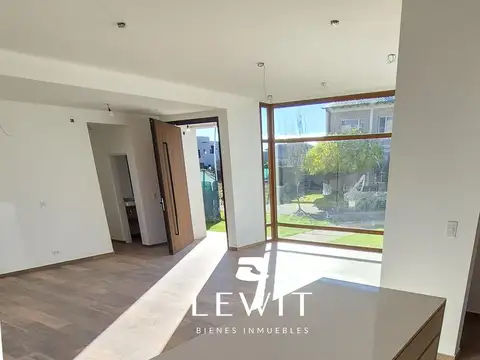 Casa en Venta en Neuquén, USD 485.000