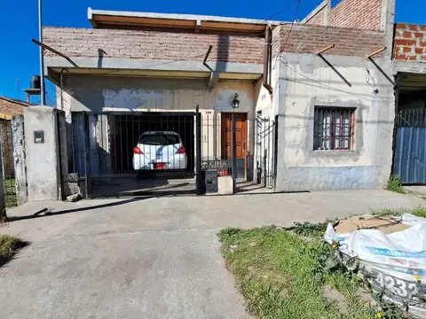 Casa de 5 amb. a la venta en Ezeiza - EXCELENTE UBICACION