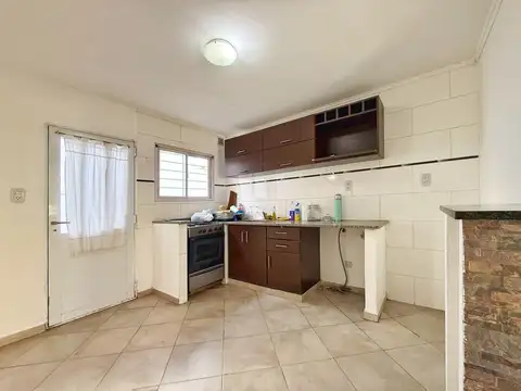 Depto Tipo Casa en Venta con 1 cocheras
