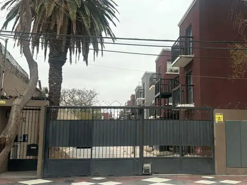 Departamento en Complejo Privado
