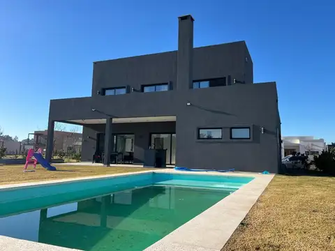 Casa en Venta Barrio Santa Isabel etapa 2. Maschwitz