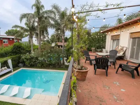 Casa 7 ambientes con 3 baños