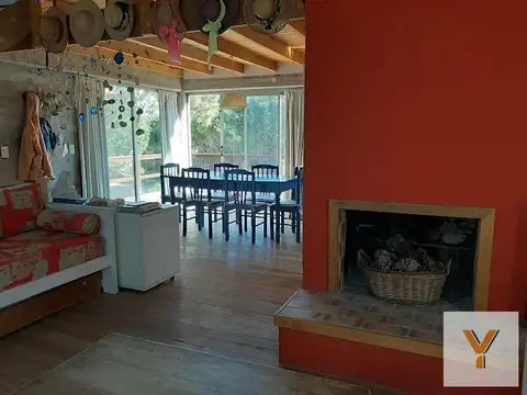 42 e/ Avenida Mar Azul y Avenida Costanera