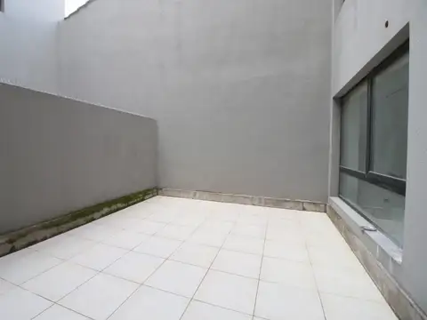 CHARLONE 900, Piso 0