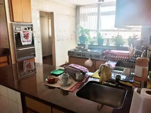 Departamento 4 ambientes con 4 baños