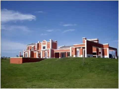 Casa 6 ambientes con 6 baños