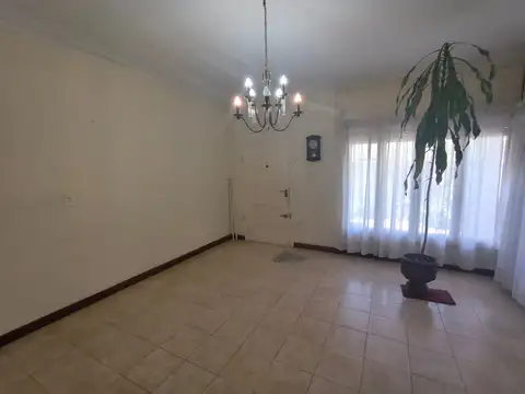 Depto Tipo Casa en Alquiler en Centro / Microcentro, $ 800.000
