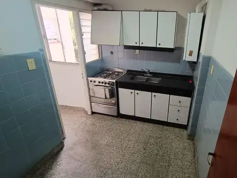 Departamento 4 ambientes con 2 baños