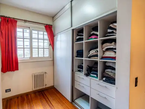 Depto Tipo Casa 4 ambientes con 2 baños