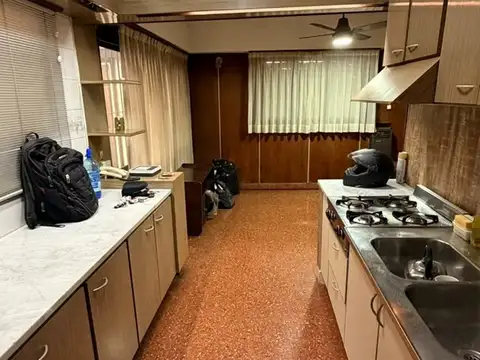 Depto Tipo Casa 4 ambientes con 2 baños