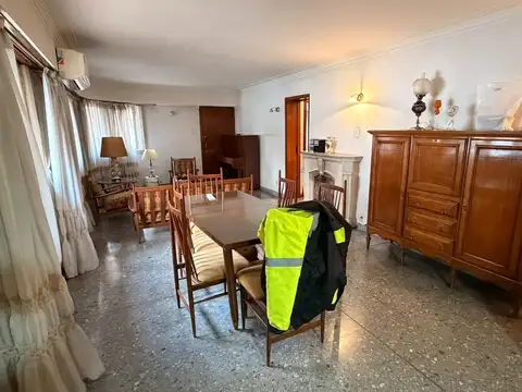 Lavalle 2700