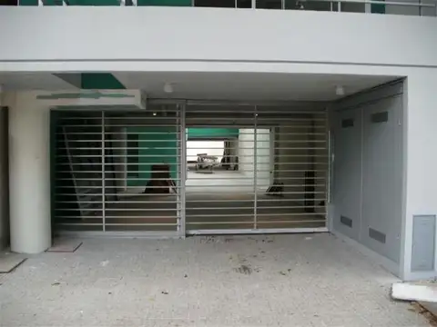 T A Le Breton 5500, Piso 2