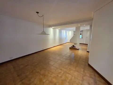 Depto Tipo Casa en Venta de 4 dormitorios