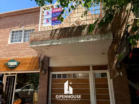 OPENHOUSE vende hermoso duplex tipo casa en Barrio Bombal, Ciudad.