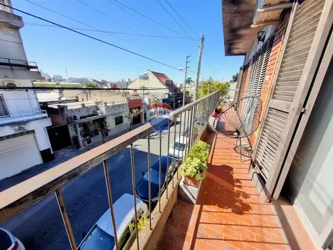 Depto Tipo Casa en Venta de 4 ambientes
