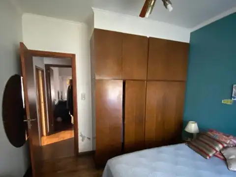 CASA EN VENTA DE 4 AMBIENTES