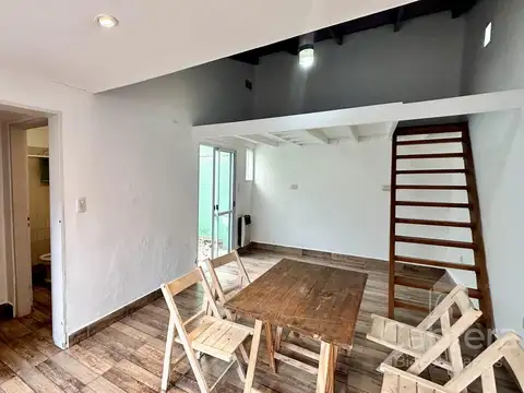 Alquiler de PH Monoambiente con patio pequeño, en La Plata