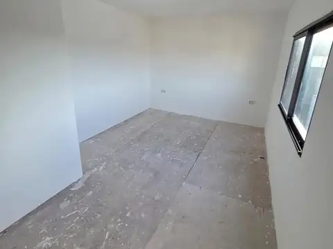 Depto Tipo Casa en Venta al Este
