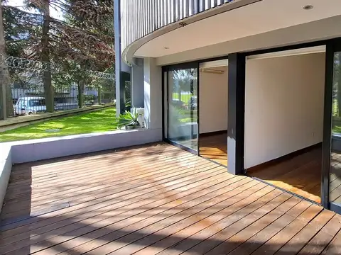 Departamento en Alquiler con 1 cocheras
