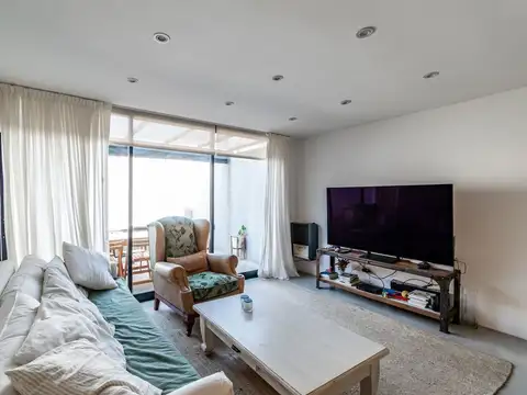 Depto Tipo Casa en Venta 8 años