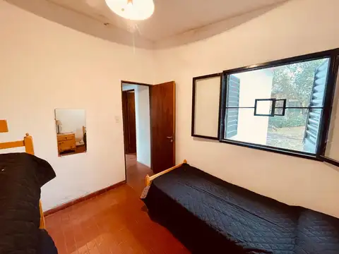 Casa 3 ambientes con 2 baños